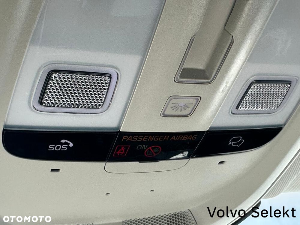 Volvo XC 60 - 35