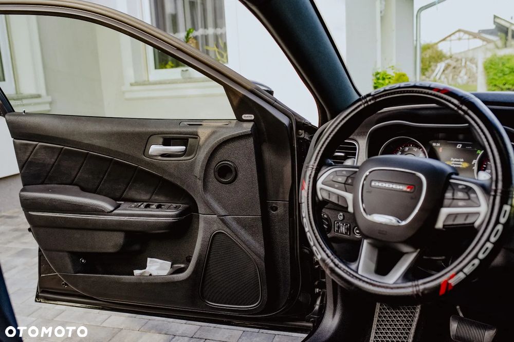 Dodge Charger - 7
