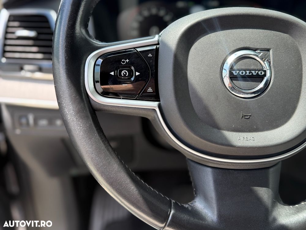 Volvo XC 90 - 6