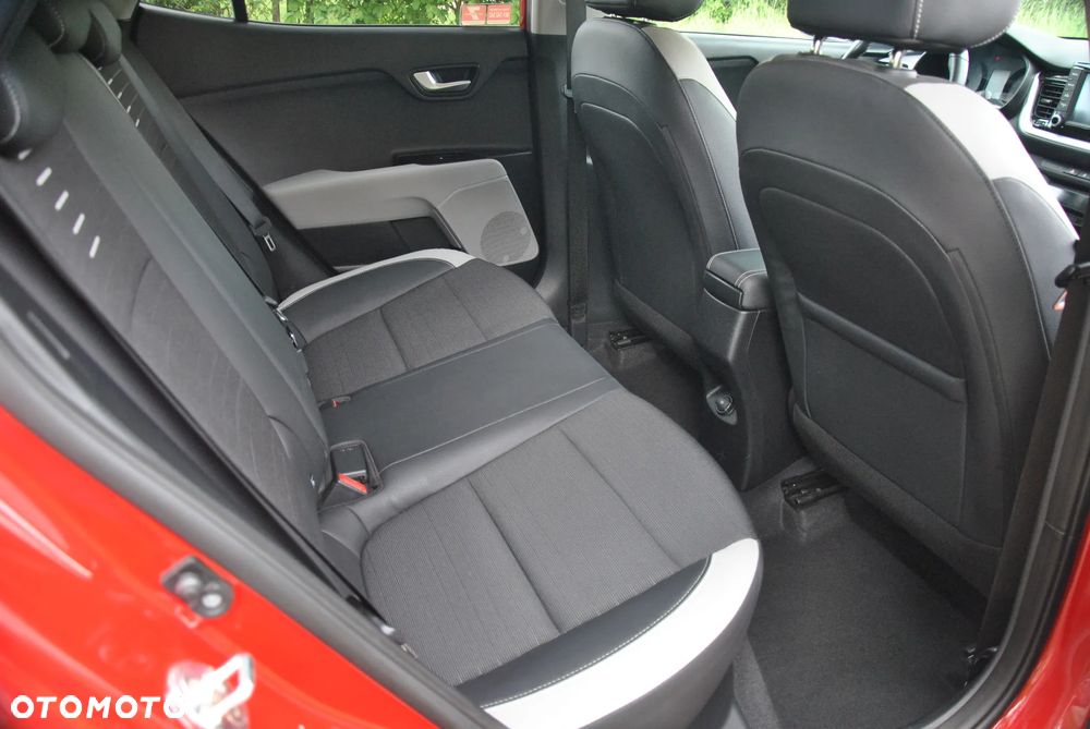 Kia Stonic - 17