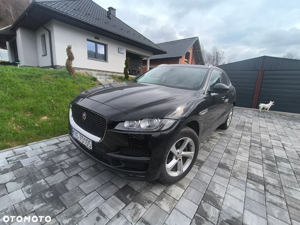 Jaguar F-Pace 2.0 i4D AWD R-Sport - 12