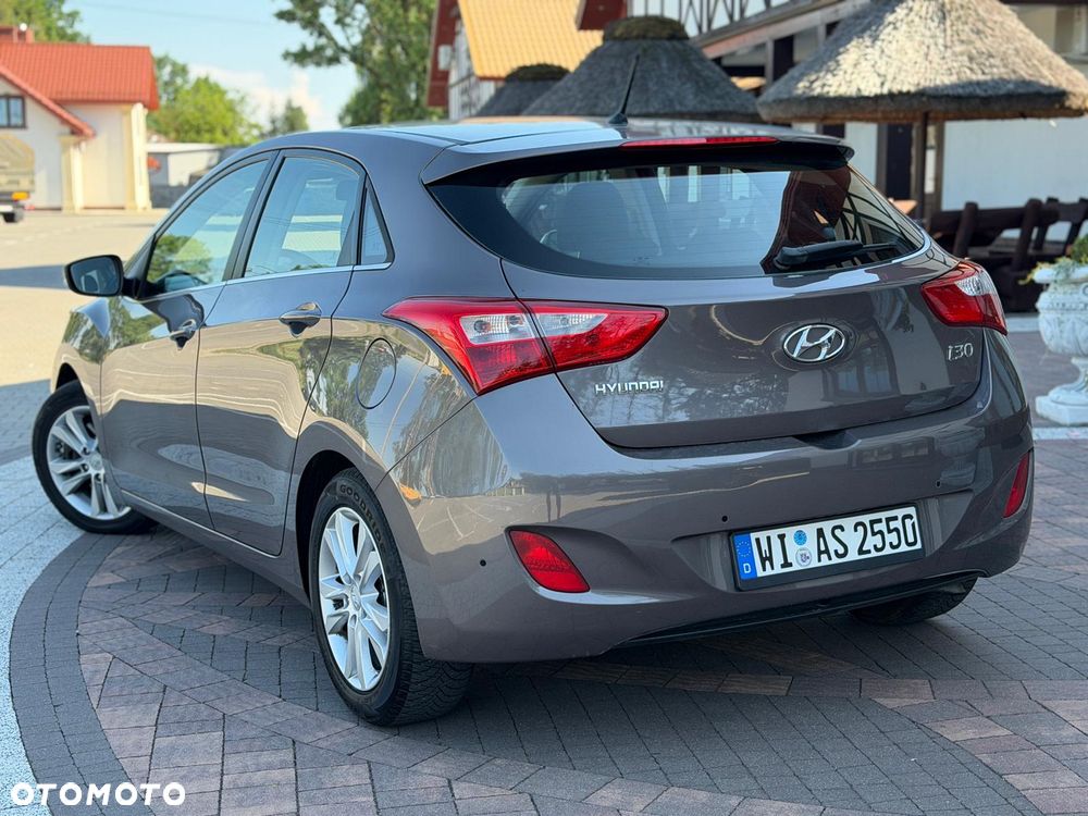 Hyundai i30 1.6 Automatik Trend - 15