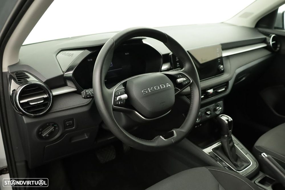 Skoda Fabia 1.0 TSI DSG — fotografia 7