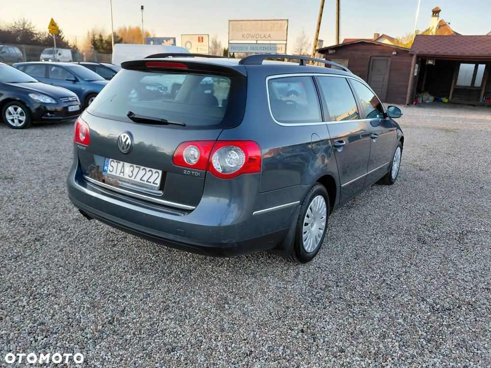Volkswagen Passat 2.0 TDI Comfortline DSG - 2