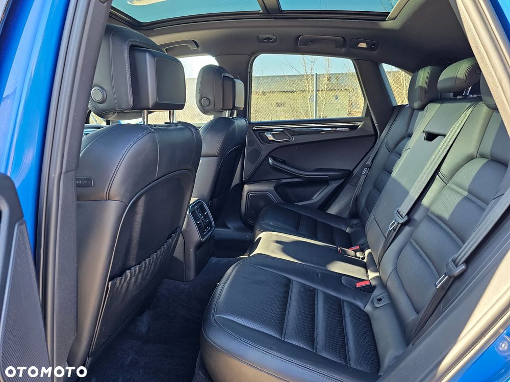 Porsche Macan S - 22