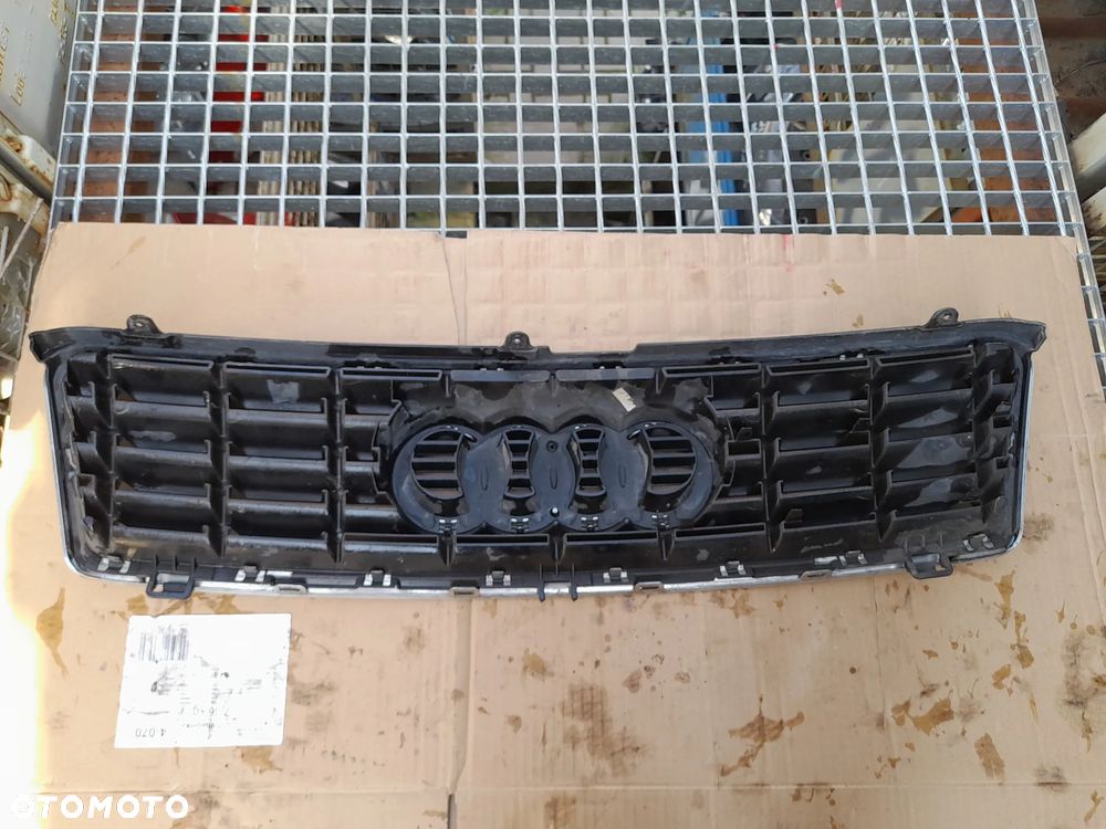 GRILL ATRAPA AUDI A4 B6 CABRIO 8H0853653 - 2