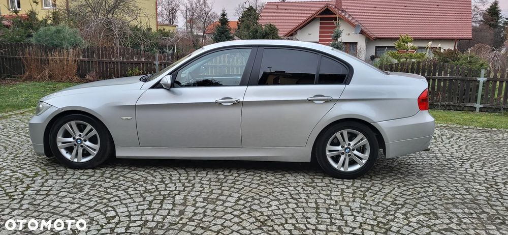BMW Seria 3 320d DPF - 3