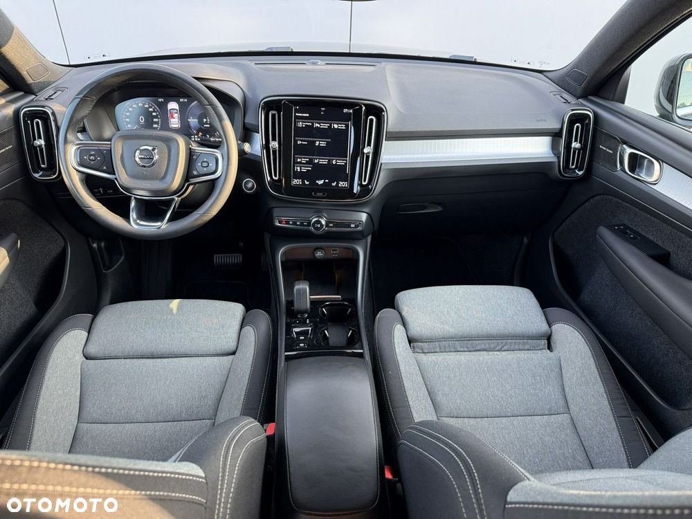 Volvo XC 40 T4 Recharge DKG Plus Bright - 33