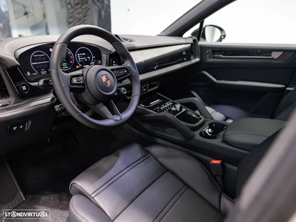 Porsche Cayenne Coupé E-Hybrid Black Edition - 25