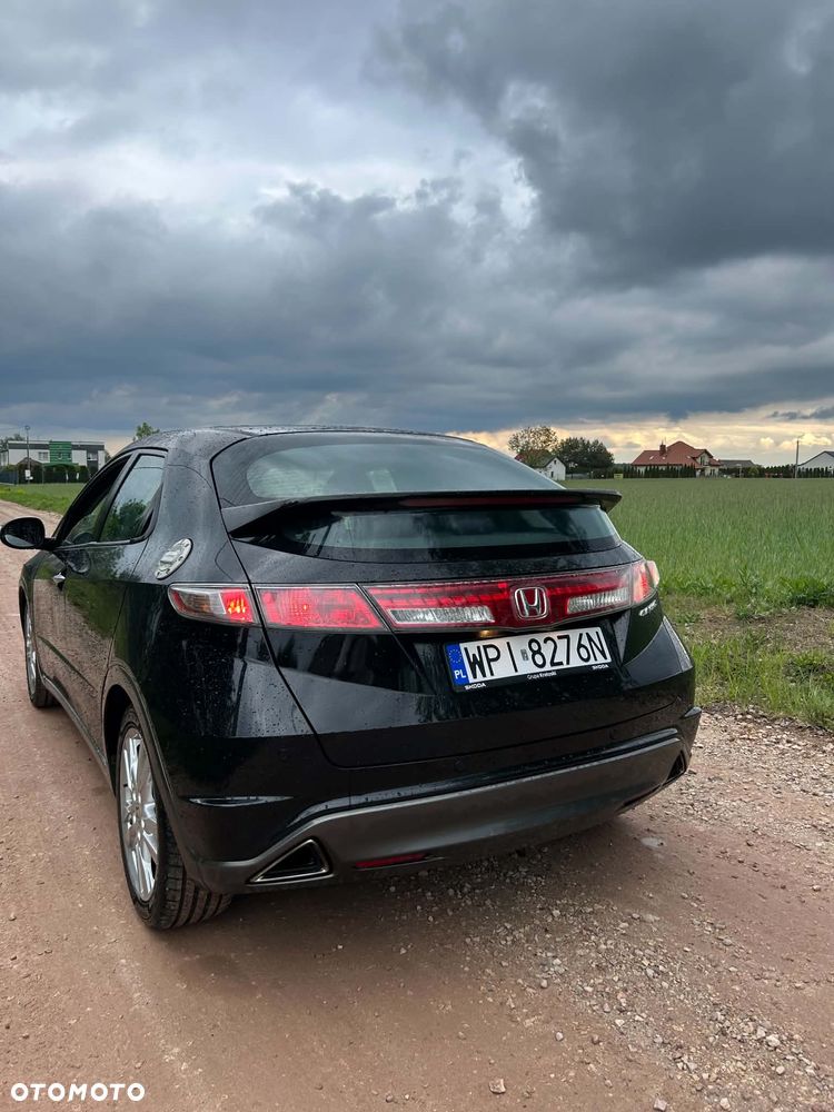 Honda Civic 1.8i-VTEC 50 Jahre Edition - 3