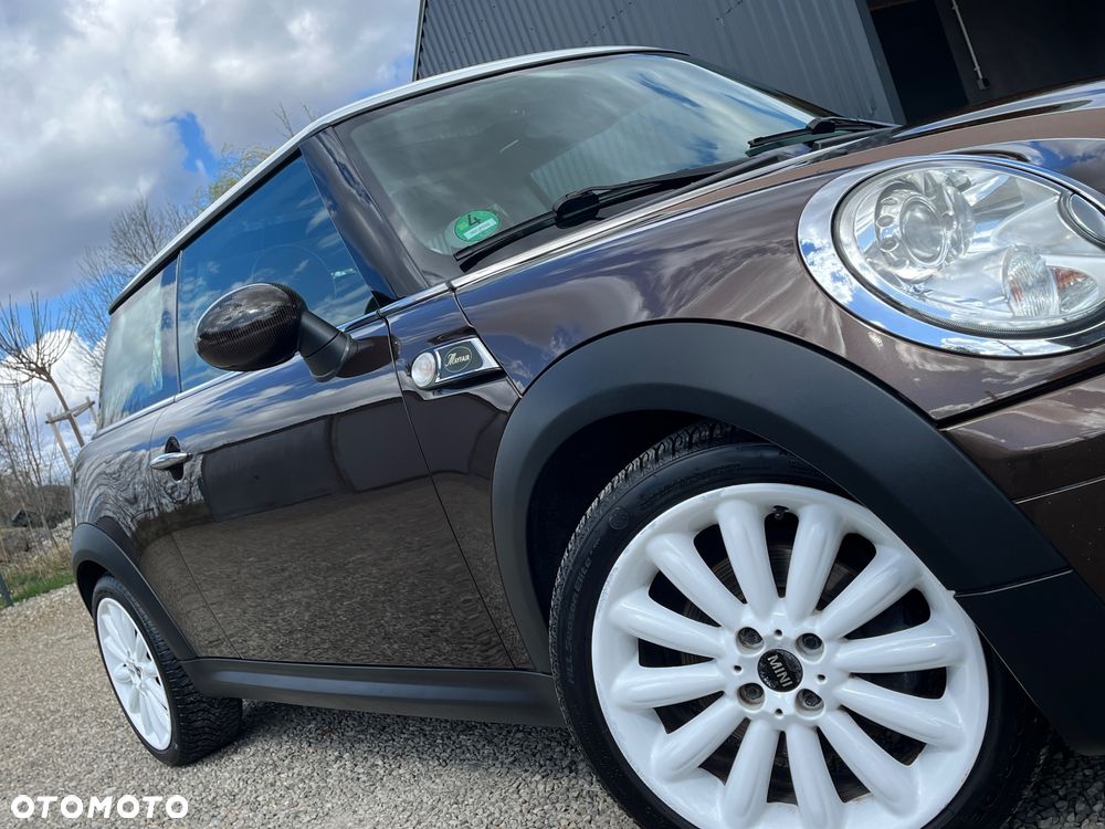 MINI Cooper 50 Mayfair - 24