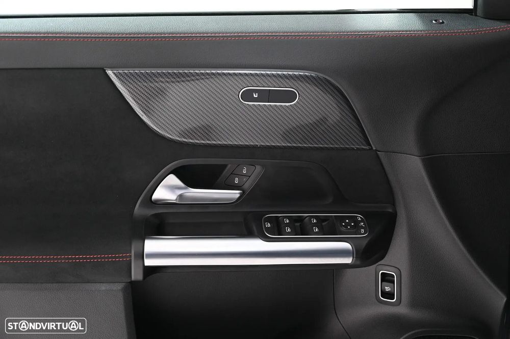 Mercedes-Benz GLA 200 AMG Line - 26