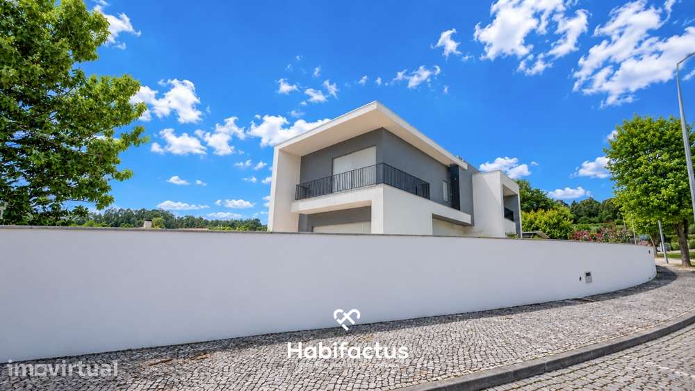 Moradia Isolada T4+1 - Viseu - Grande imagem: 2/60