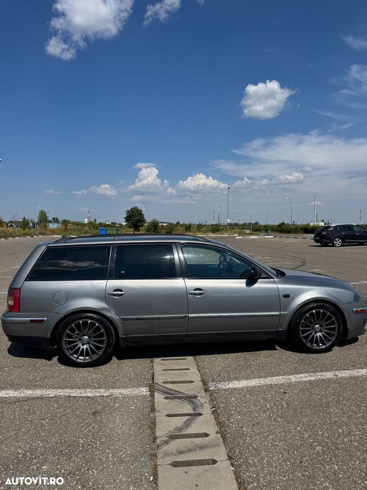 Volkswagen Passat 1.9TDI Highline - 8