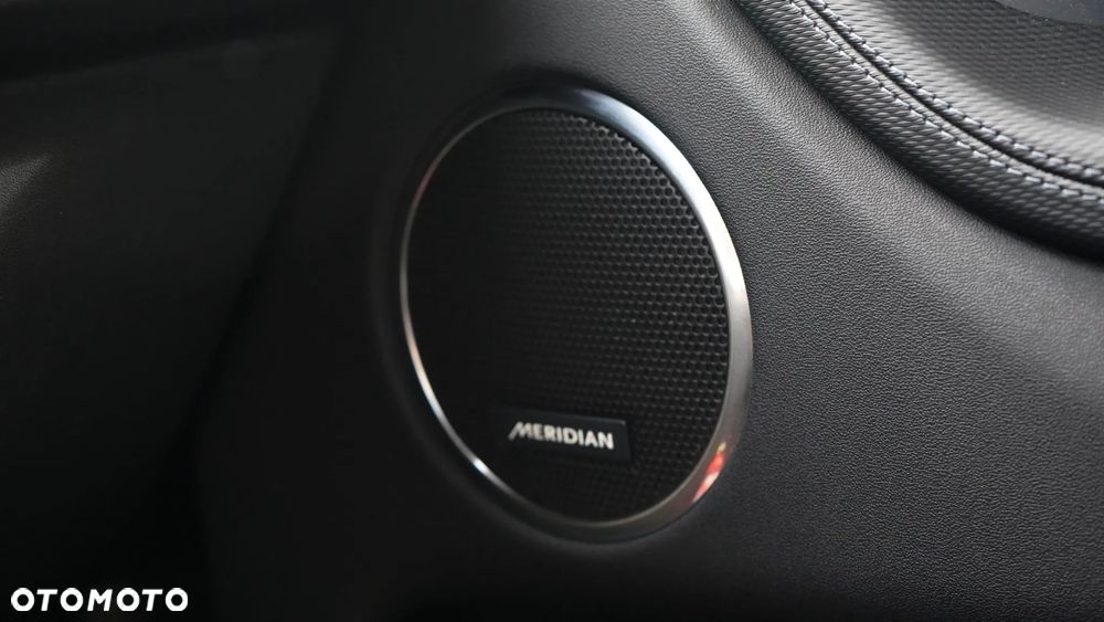 Land Rover Discovery Sport 2.0 D200 mHEV R-Dynamic SE - 19