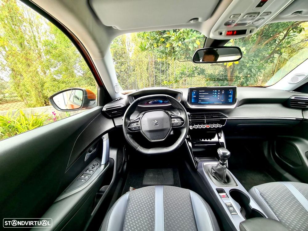 Peugeot 2008 PureTech 130 Allure Pack - 17