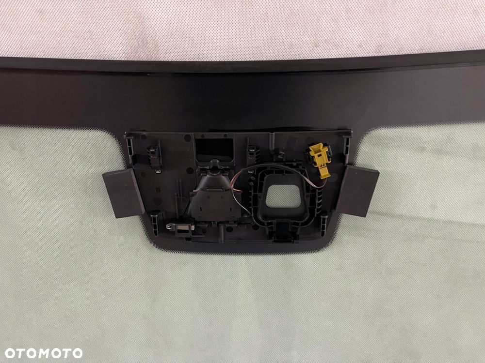 mercedes c w205 szyba przednia sens kam po 2018- - 5