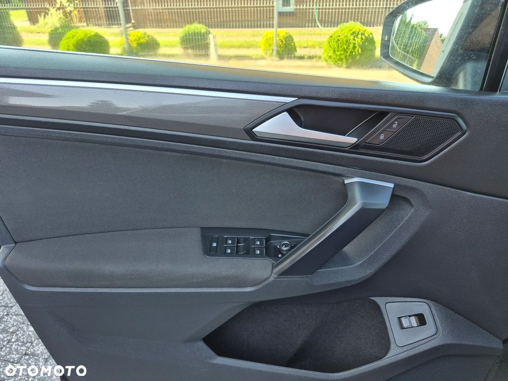 Volkswagen Tiguan 2.0 TDI SCR DSG Life - 24