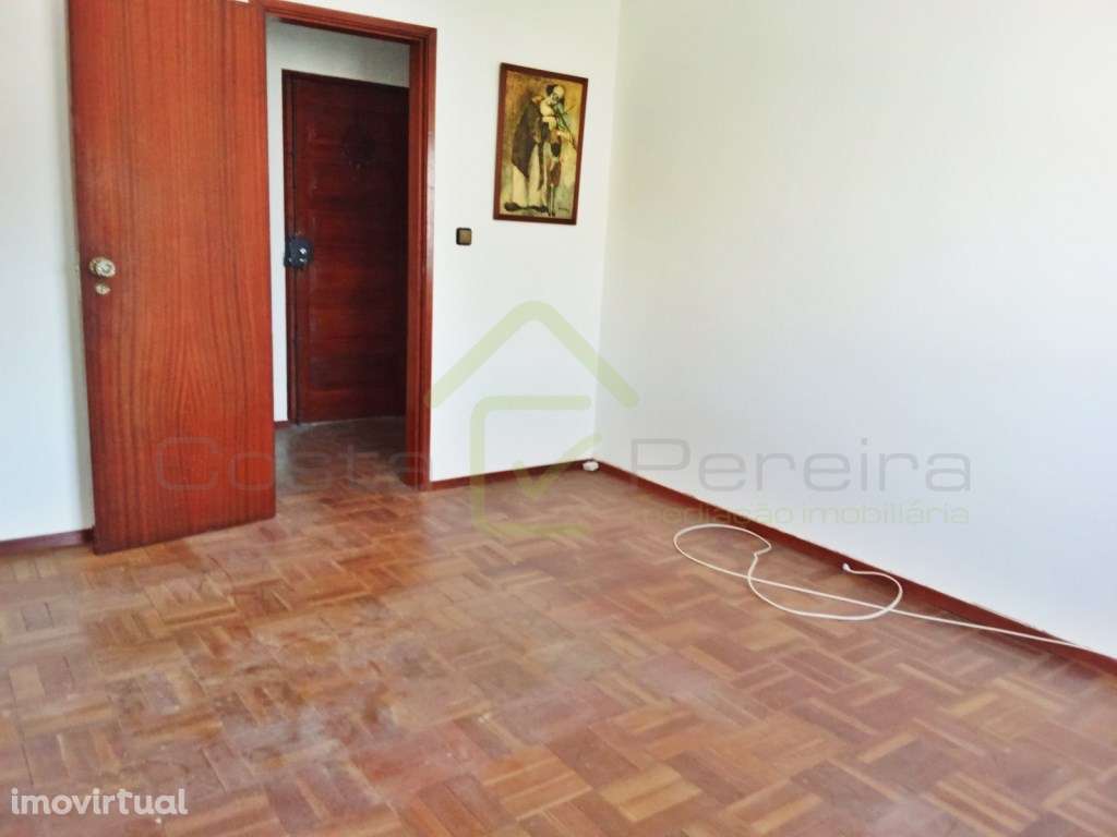 Apartamento T1 ,centro de Santa Cruz - Grande imagem: 3/5