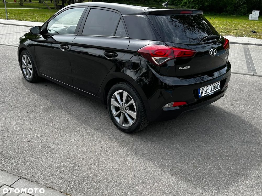 Hyundai i20 1.2 Passion Plus - 1