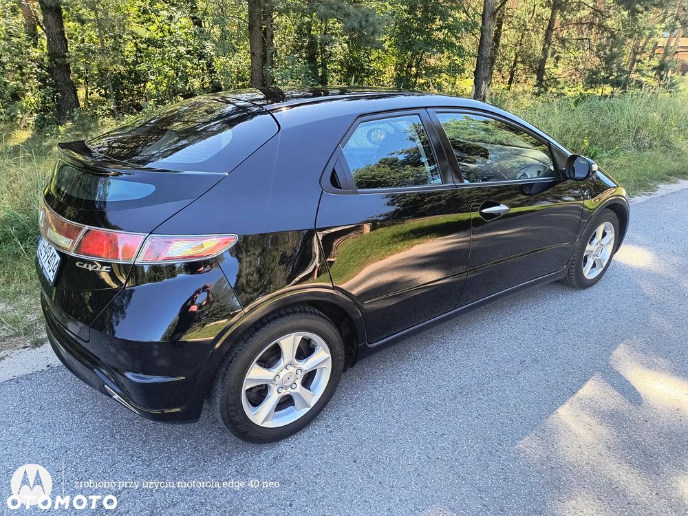 Honda Civic 1.8 Sport - 12