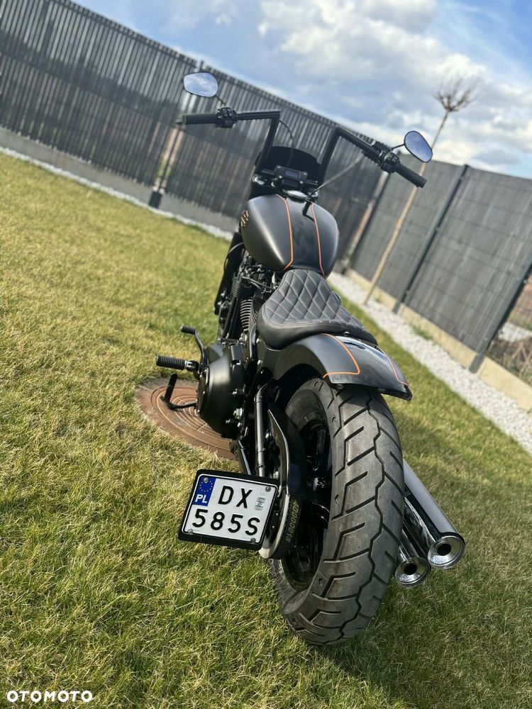 Harley-Davidson Softail Street Bob - 4