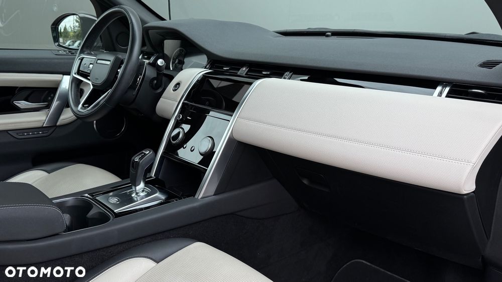 Land Rover Discovery Sport 2.0 P250 mHEV R-Dynamic SE - 13