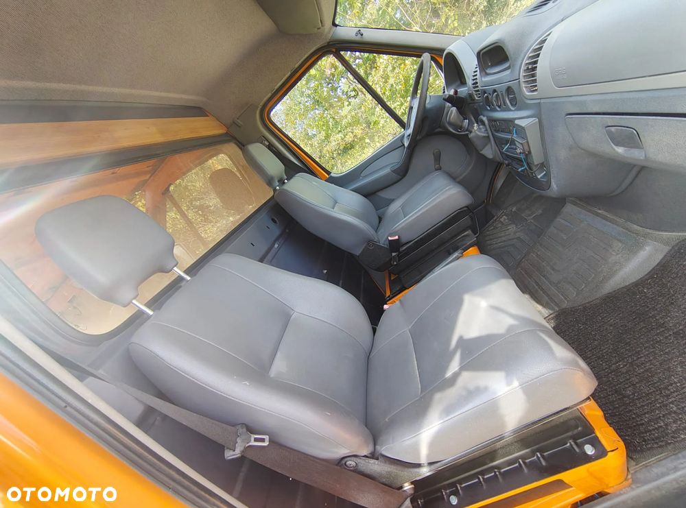 Mercedes-Benz SPRINTER - 26