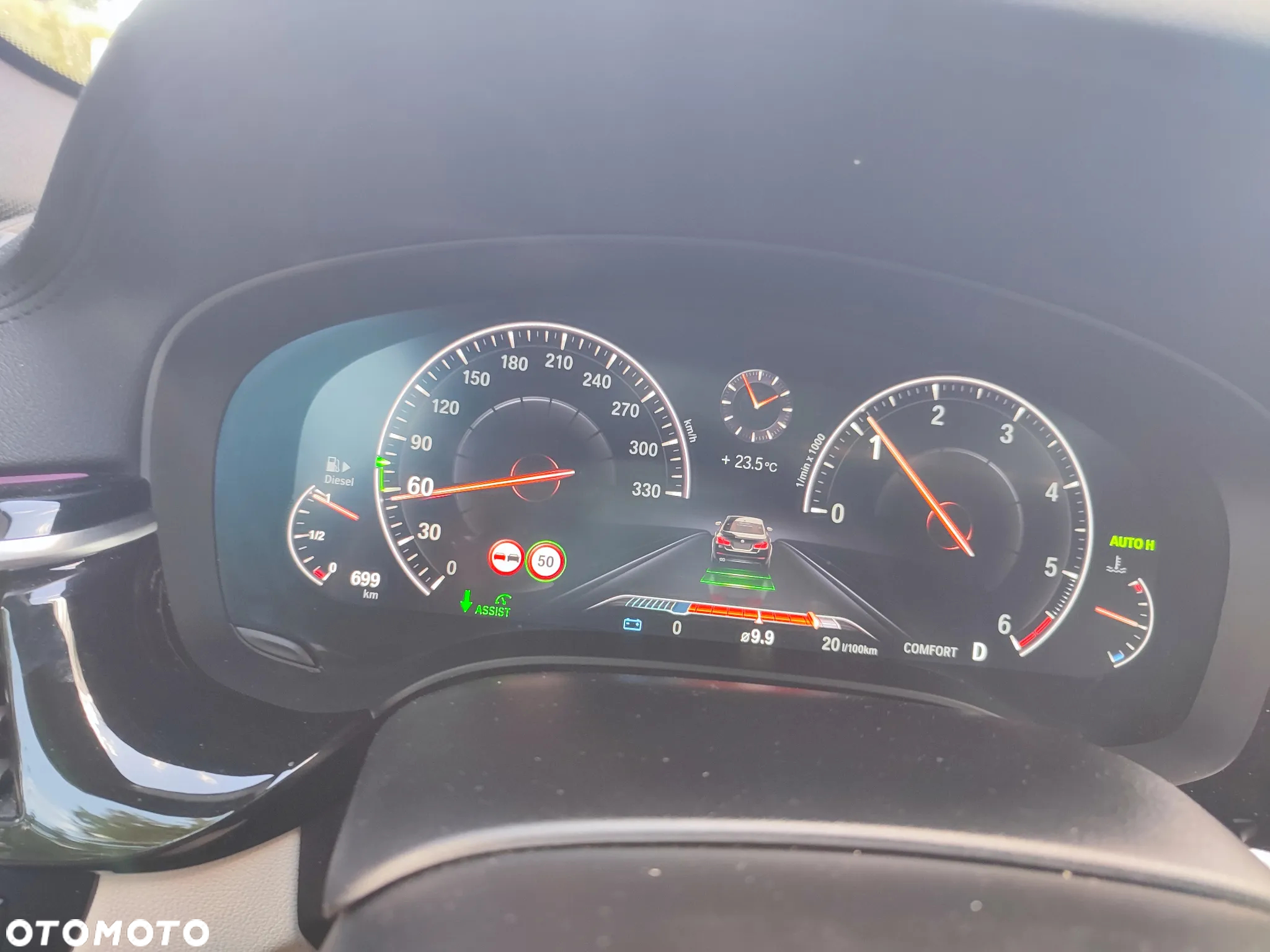 BMW Seria 5 M550d xDrive - 25