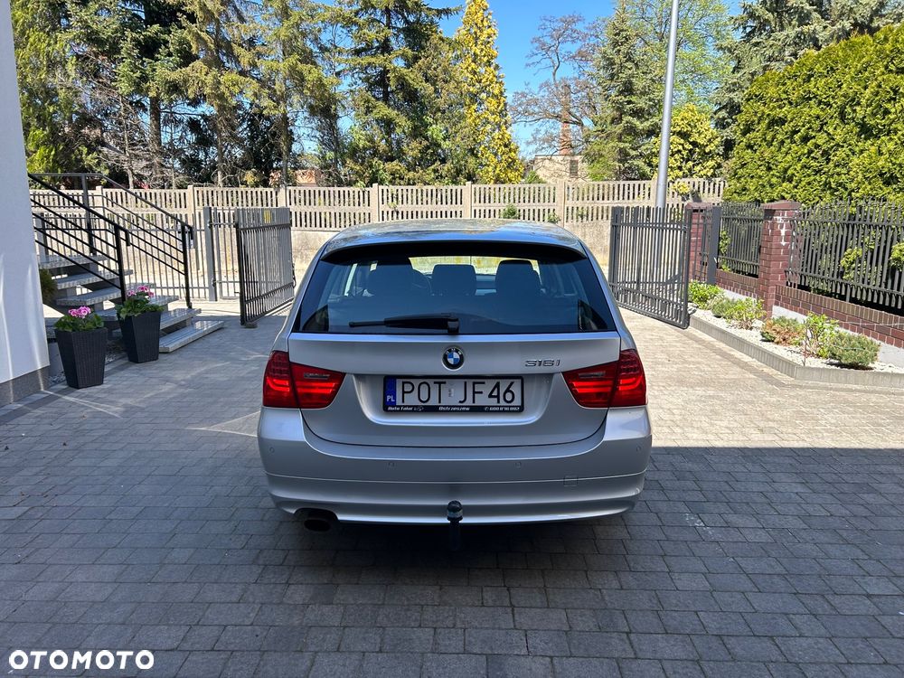 BMW Seria 3 318i Edition Exclusive - 15