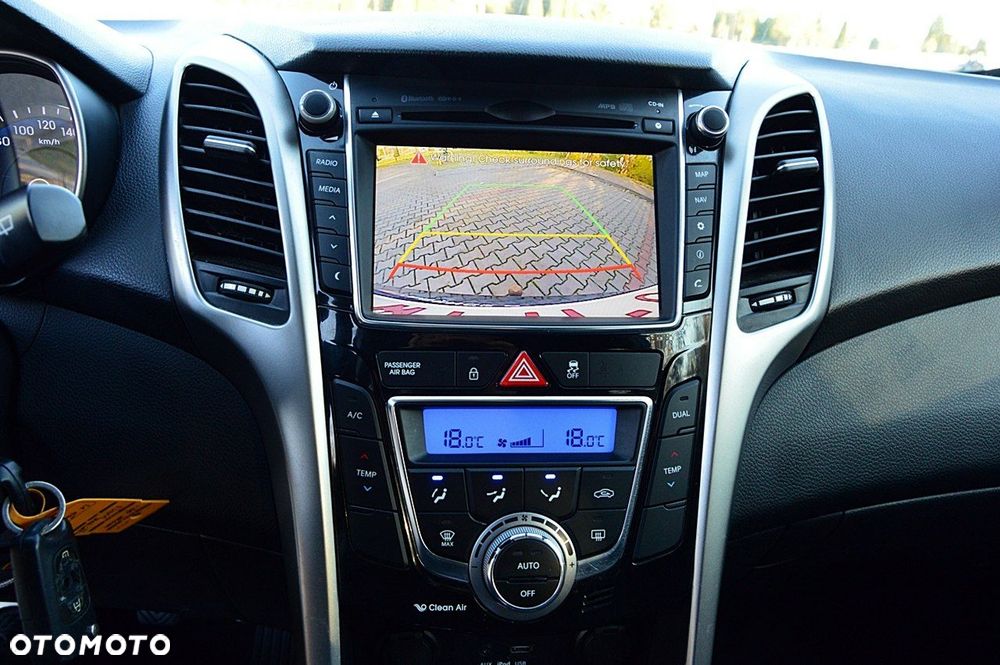 Hyundai i30 1.6 CRDi BlueDrive Comfort - 6