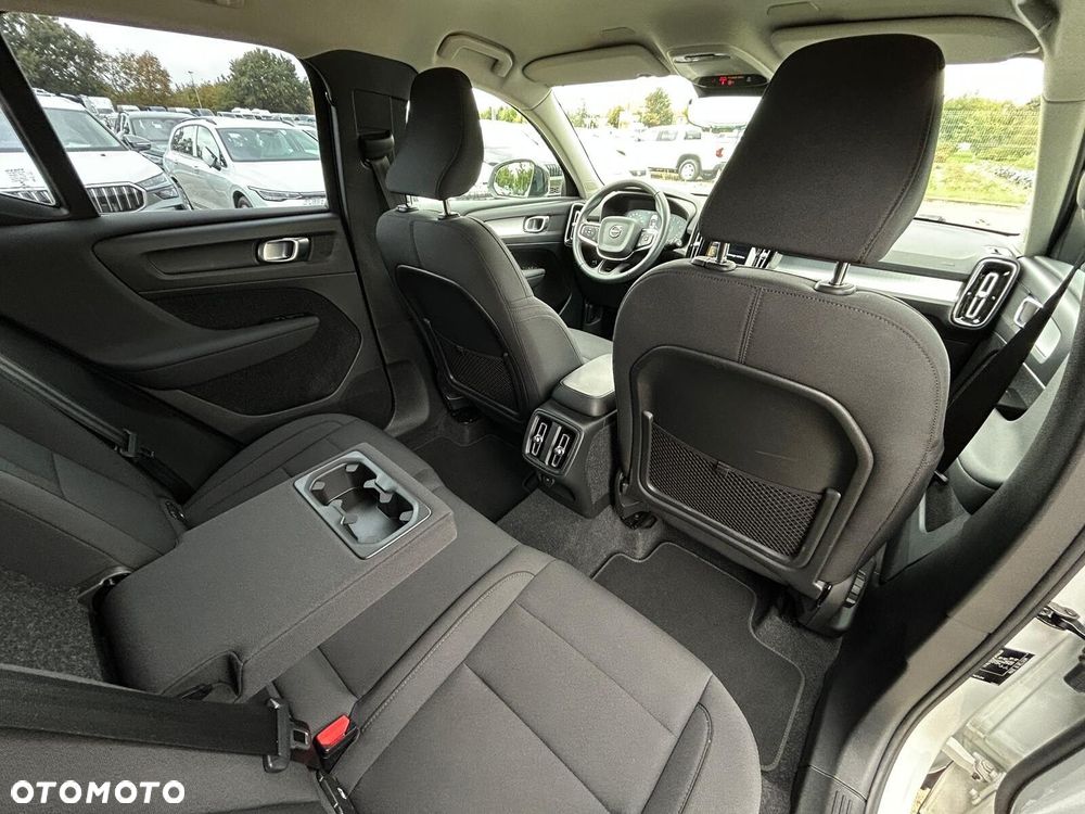 Volvo XC 40 T3 Momentum - 9