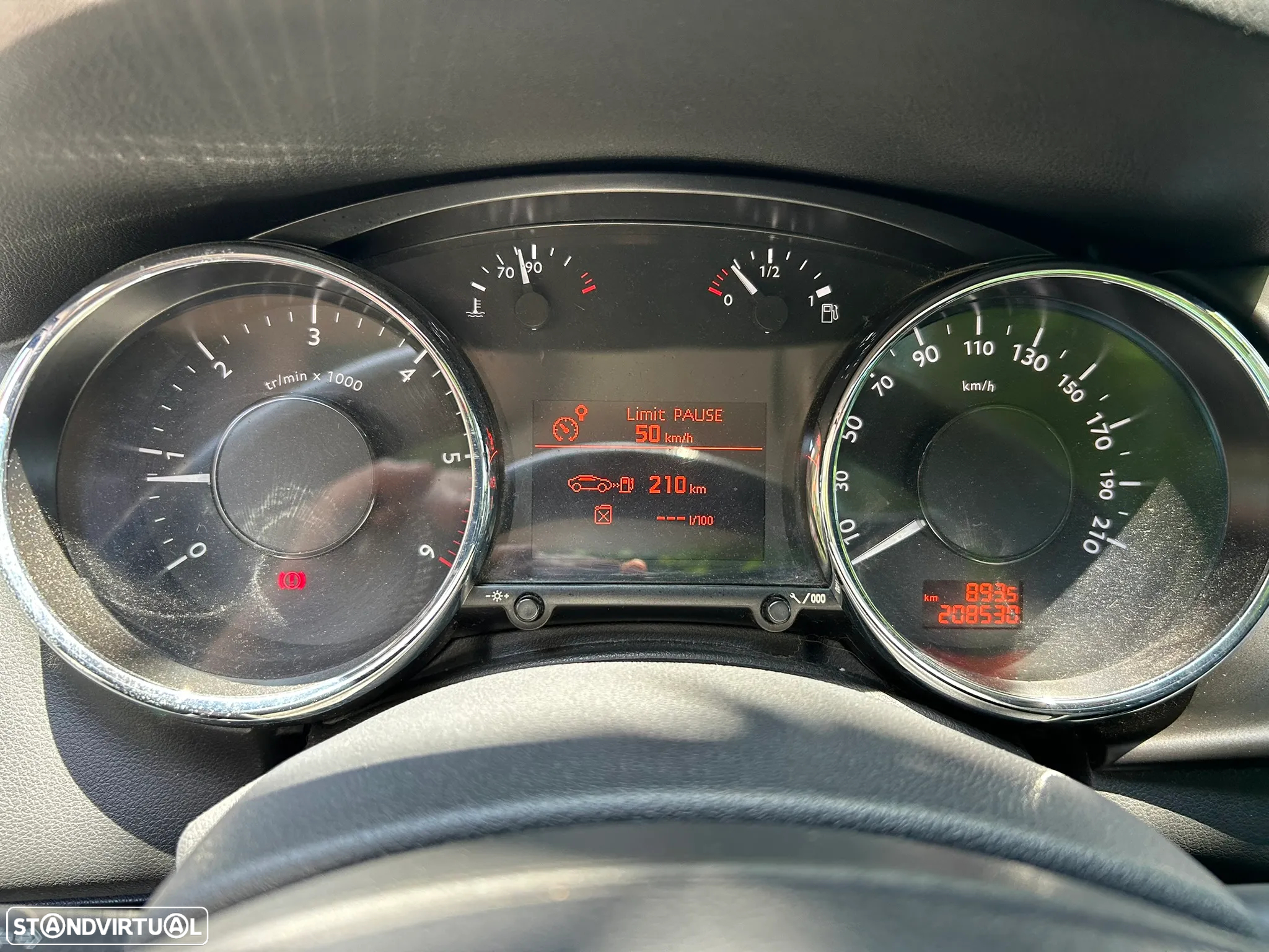 Peugeot 3008 1.6 HDi Premium - 11