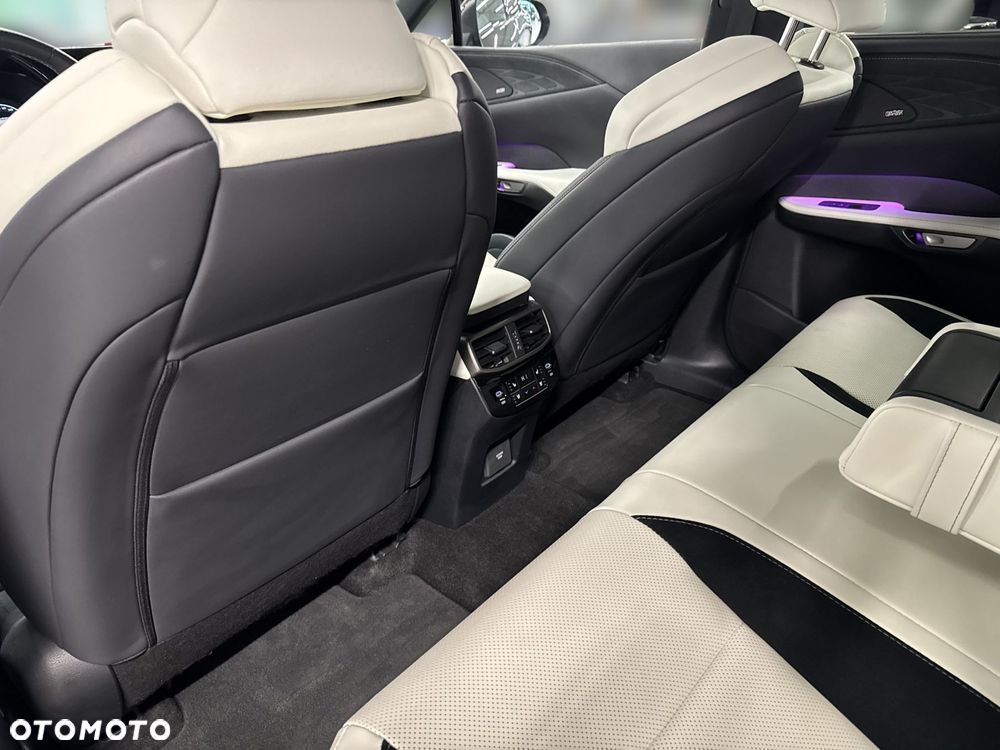 Lexus RX - 13