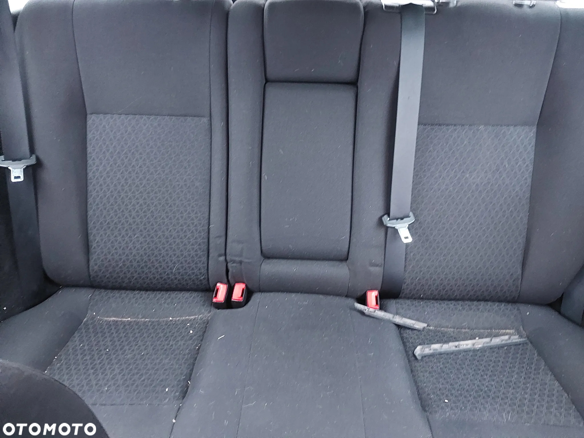Ford Mondeo Mk3 Lift silnik 2.0 TDCI 125KM skrzynia biegów 6 biegowa zderzak maska klapa drzwi błotnik kod lakieru O3 OCTANE BLUE sanki przód wtryski pompa głowica radio Blaupunkt szyba fotel lampa felgi alternator turbina NA CZĘŚCI Wszystkie Części - 13