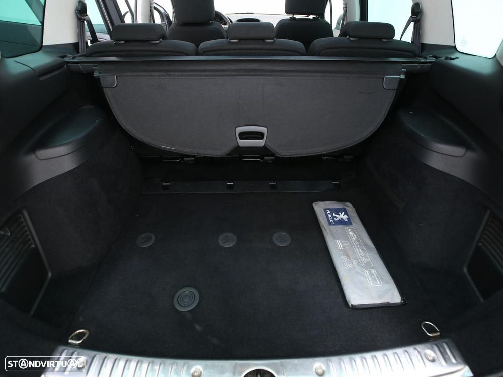 Peugeot 308 SW - 14