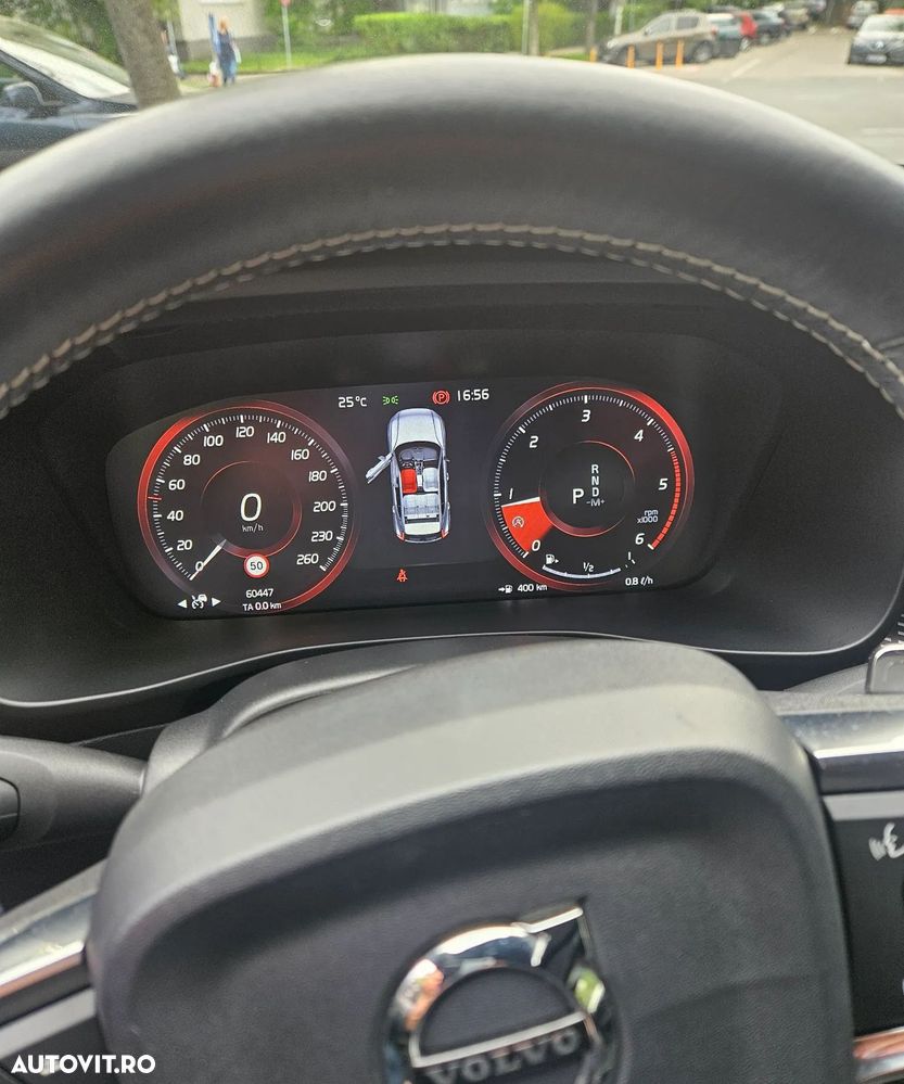 Volvo XC 40 D4 AWD R-Design - 11