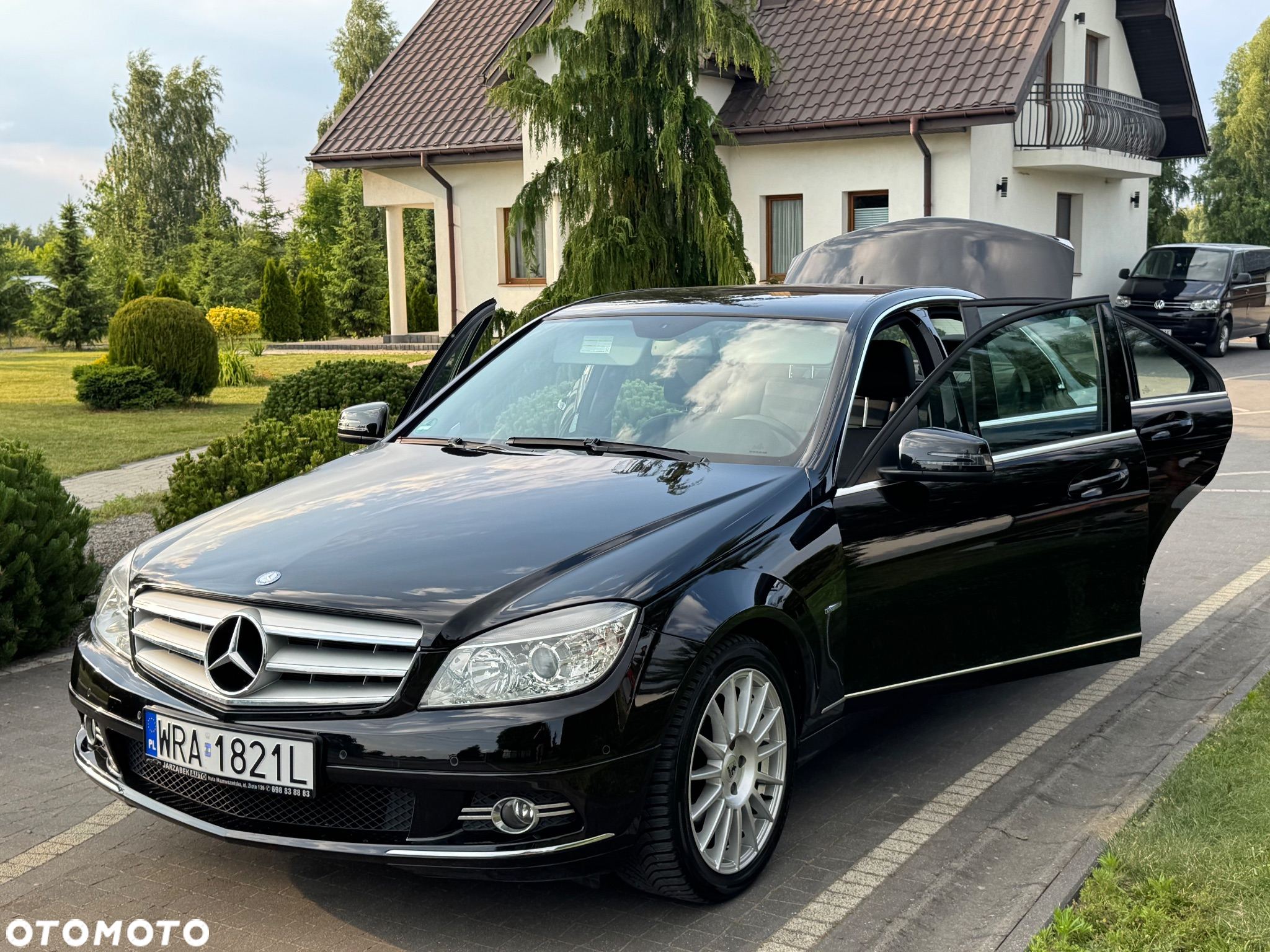 Mercedes-Benz Klasa C 180 T CGI Automatik BlueEFFICIENCY - 12