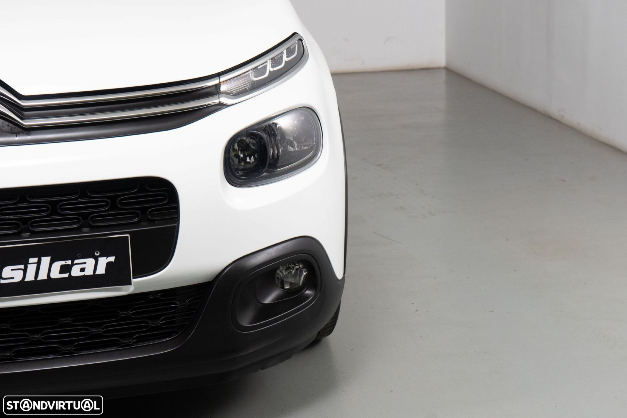 Citroën C3 1.2 PureTech Shine EAT6 - 17