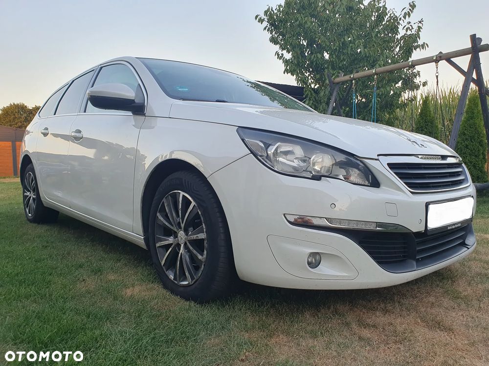 Peugeot 308 1.6 BlueHDi Allure S&S - 18