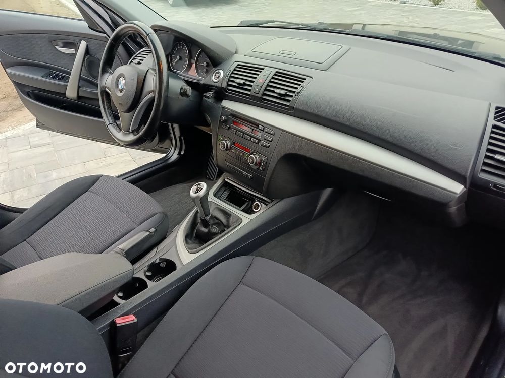 BMW Seria 1 - 13