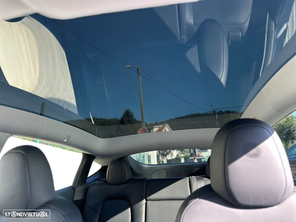 Tesla Model Y Long Range Tração Integral - 30