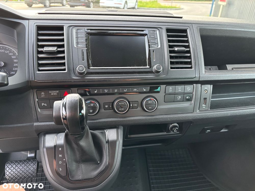 Volkswagen Caravelle 2.0 BiTDI L2 Comfortline 4Motion DSG - 12