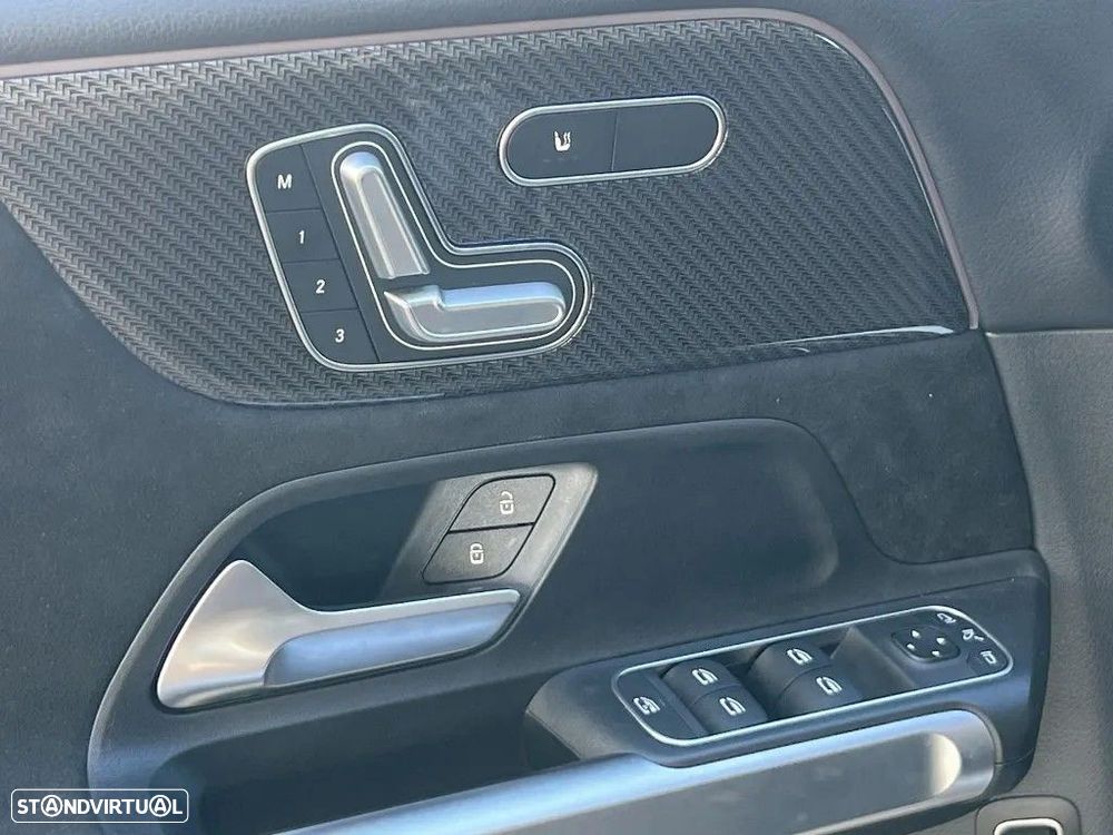 Mercedes-Benz GLB 200 AMG Line - 4