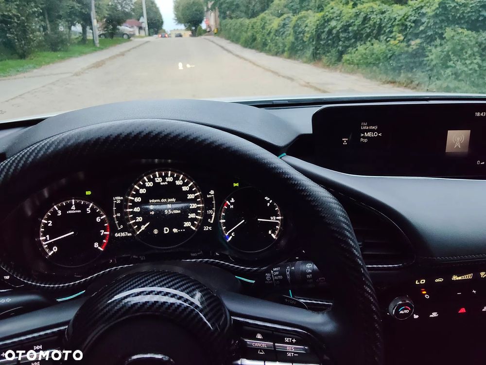 Mazda 3 e-SKYACTIV-X 186 M HYBRID TAKUMI - 3