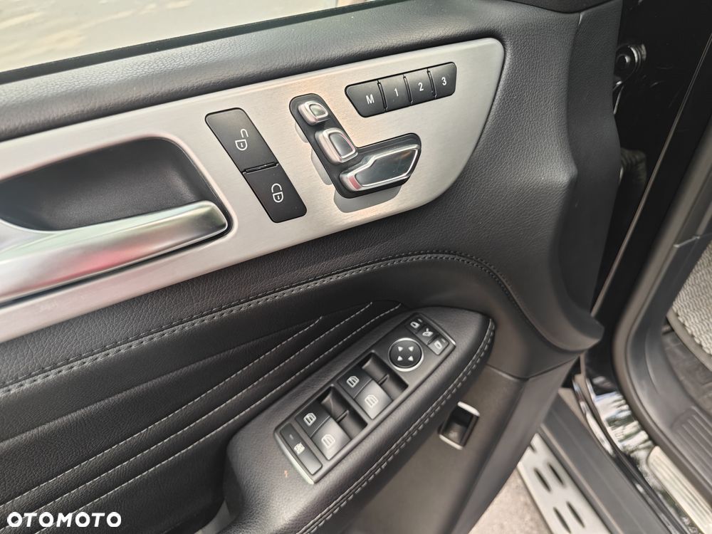 Mercedes-Benz GLE - 30