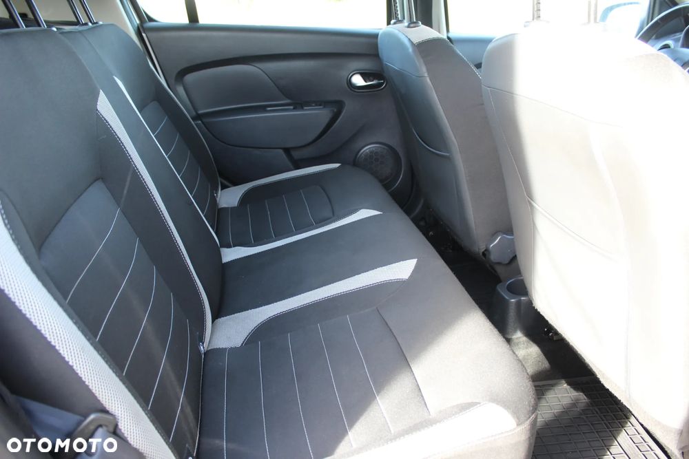 Dacia Sandero dCi 90 Laureate - 9