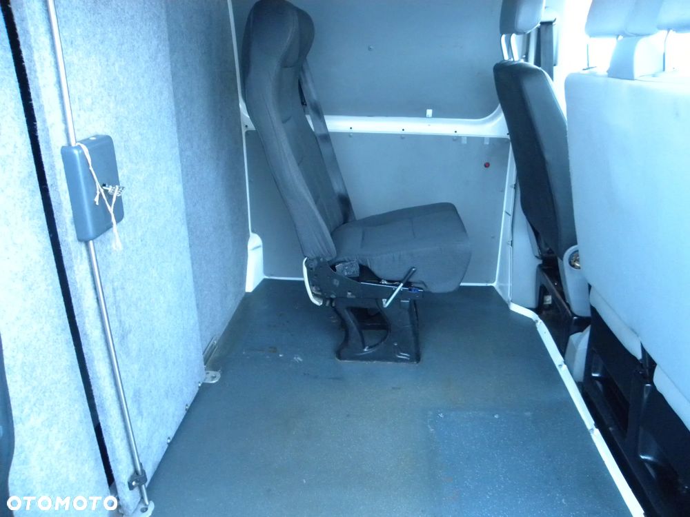 Volkswagen T5 - 10