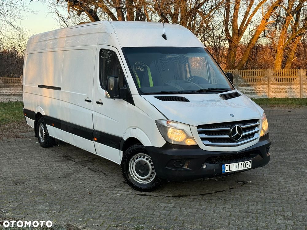 Mercedes-Benz Sprinter - 1