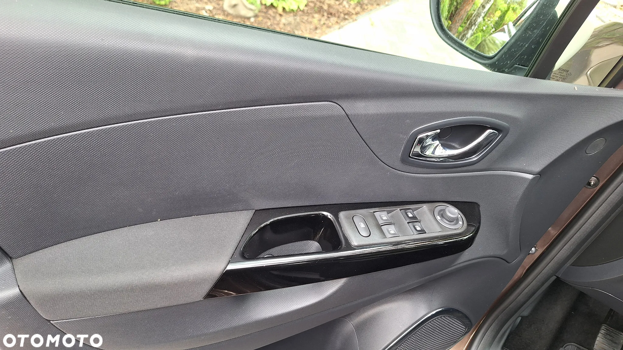 Renault Captur 0.9 Energy TCe Intens EU6 - 14